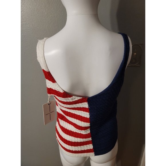 Moon And Madison Knitted Stars Stripes American Flag Tank Top NEW Size S READ - Picture 3 of 7